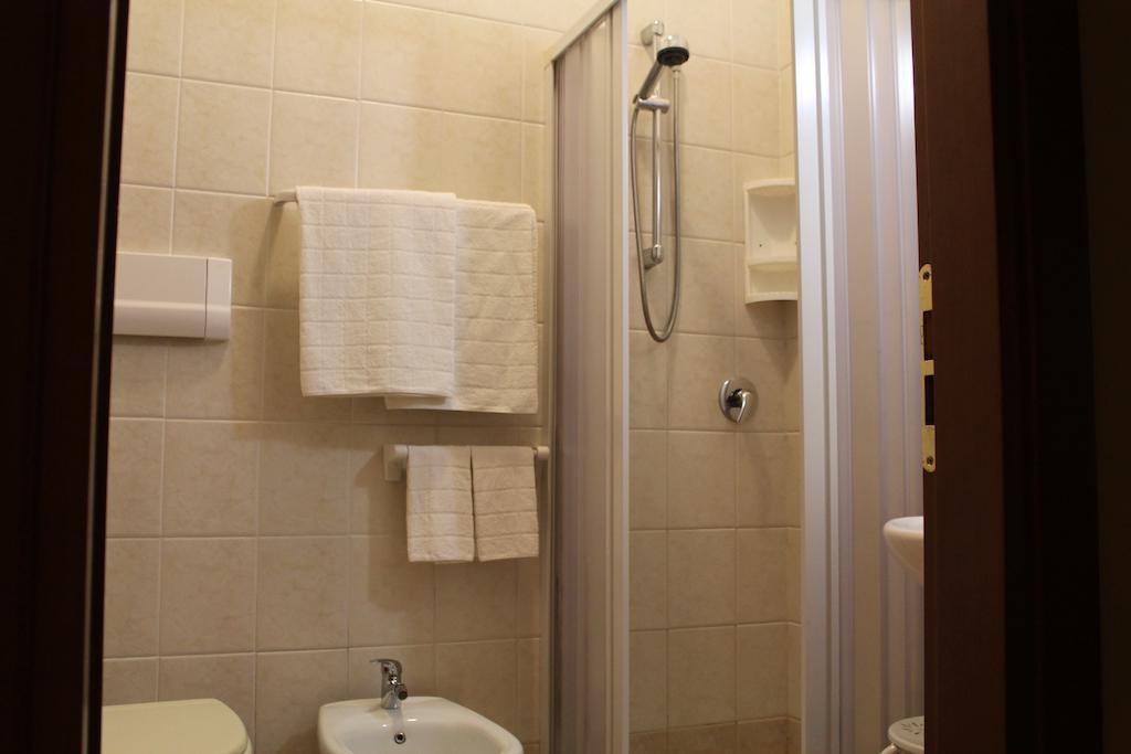 Camere Helios Сан Джовани Ротондо Стая снимка